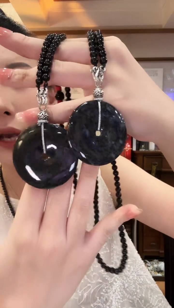 颈饰未镶嵌翡翠多样性发其一