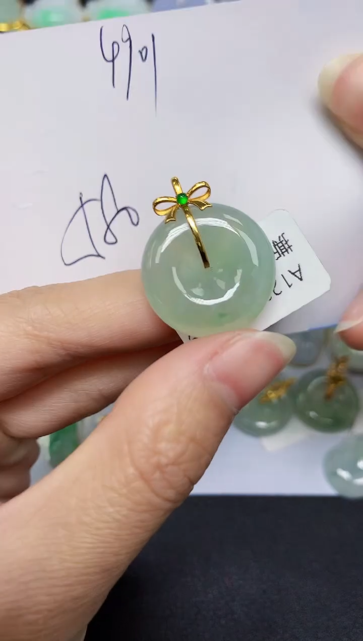 【闪购商品】翡翠18K金镶嵌颈饰天然翡翠A货