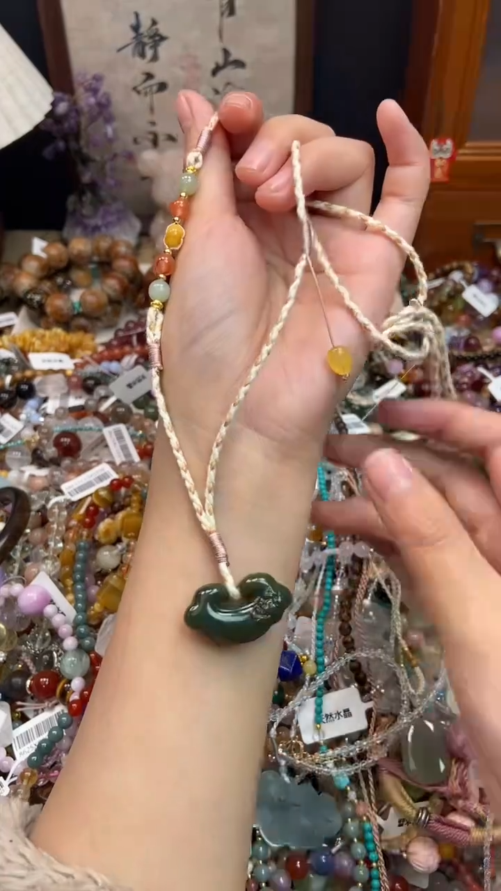 未镶嵌和田玉吊坠454