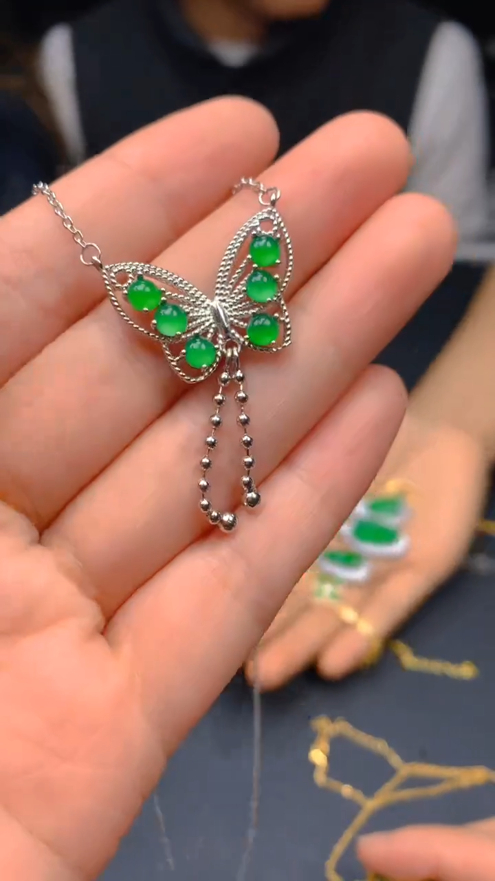 【闪购商品】翡翠吊坠(赠链)未镶嵌0850512087/多样性发一