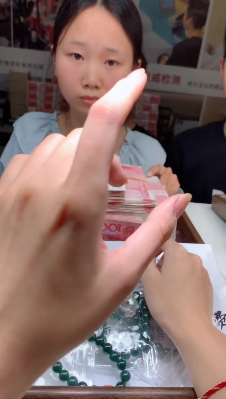 【闪购商品】翡翠吊坠(不含链)银S925镶嵌天然A货翡翠-多样性发货