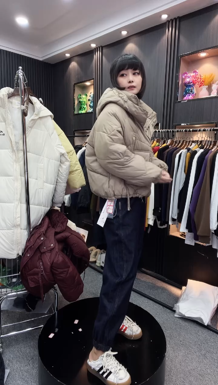 887棉服卡其色--小