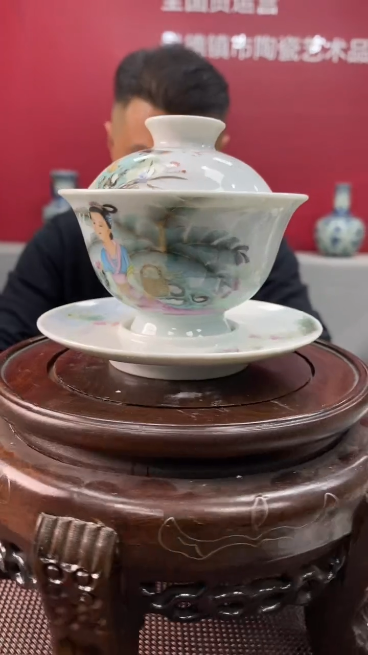 陶瓷b446景德镇瓷器一件