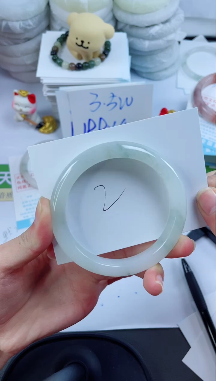 【闪购商品】石英质玉手镯未镶嵌868-59