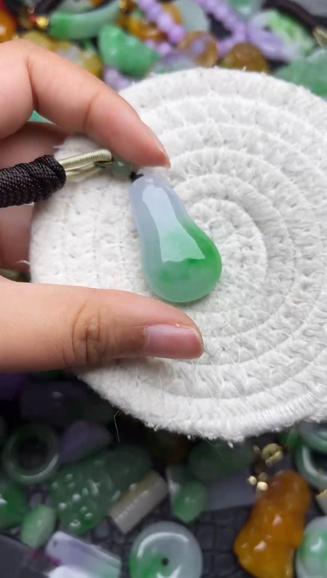 颈饰未镶嵌翡翠缅甸翡翠吊坠