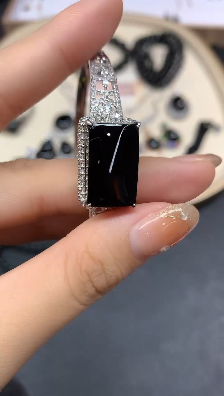 18K金镶嵌手镯翡翠A103|29800