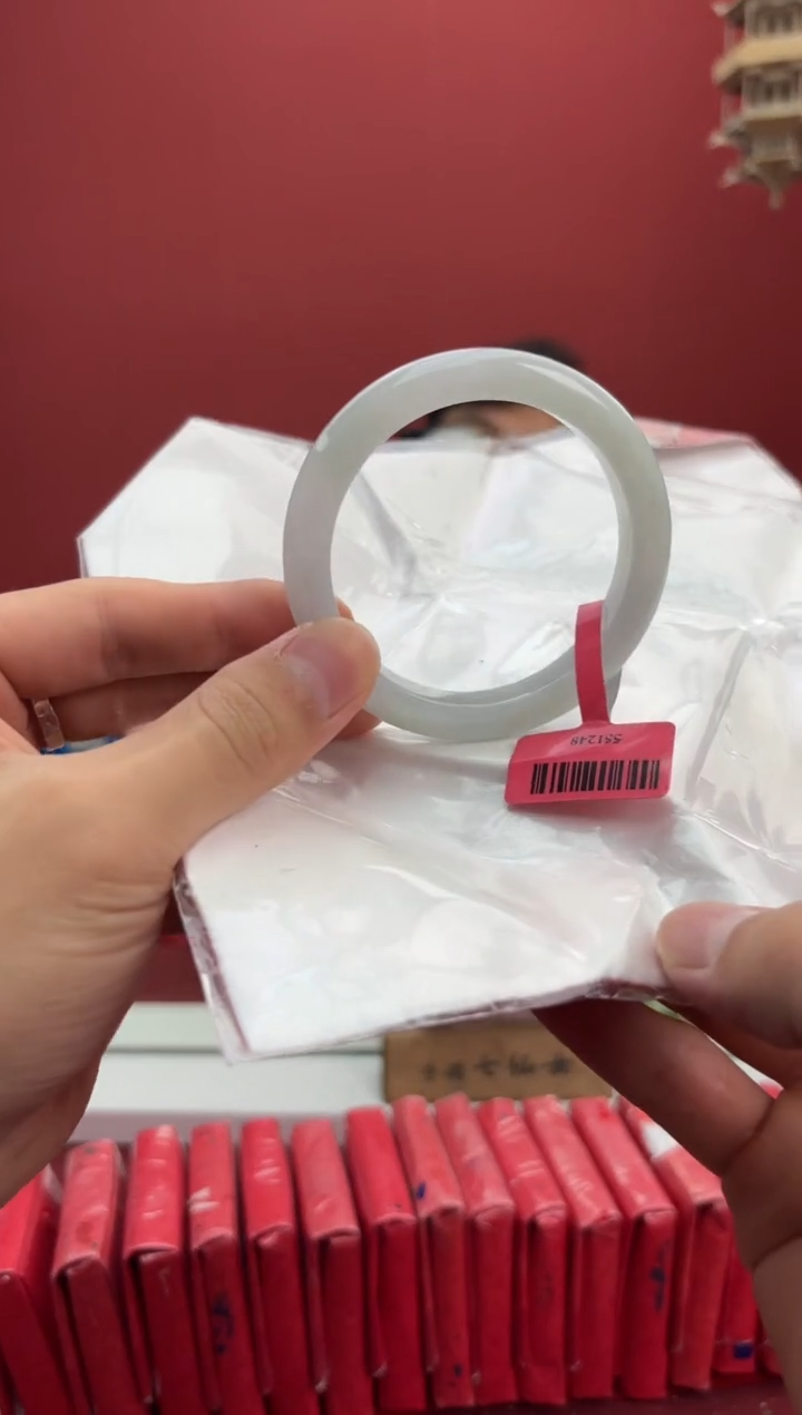 【闪购商品】翡翠手镯未镶嵌5手镯