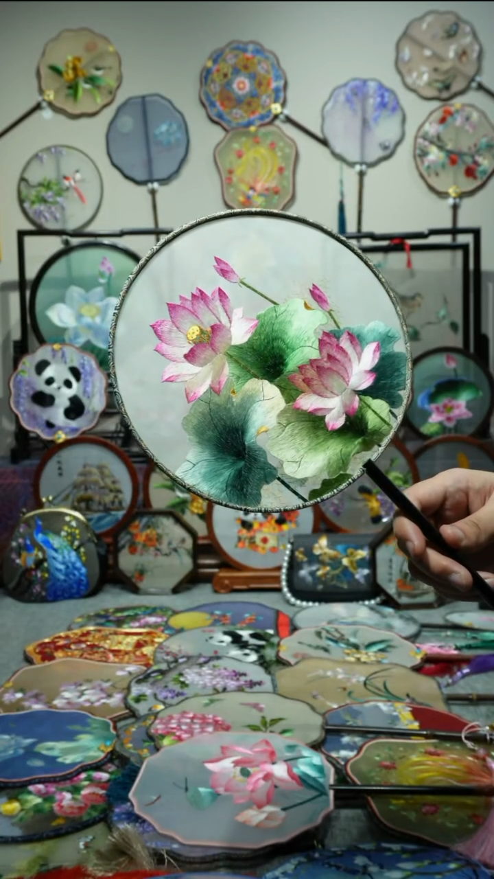 刺绣纯手工苏绣双面绣艺术品