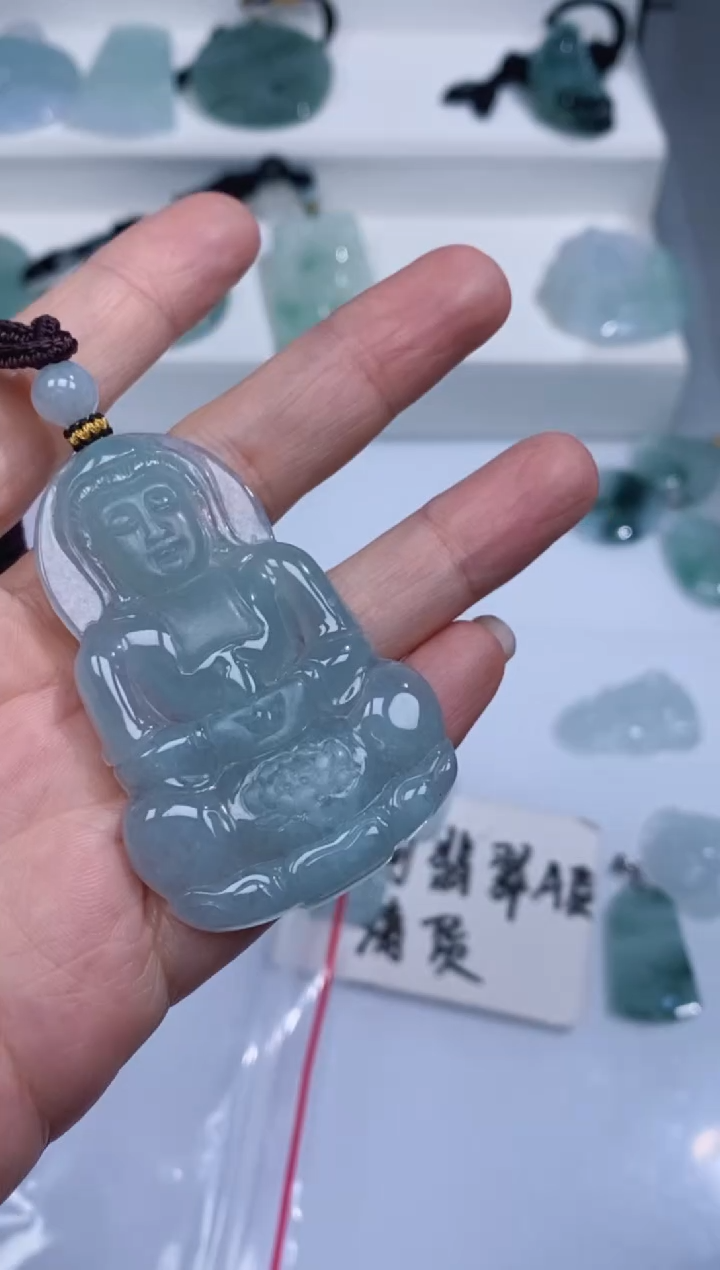 颈饰未镶嵌翡翠吊坠