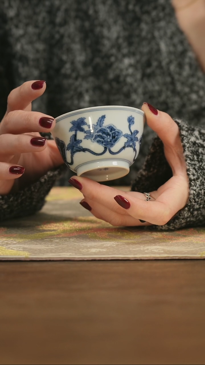 【闪购商品】景德镇手工青花秋葵撇口杯