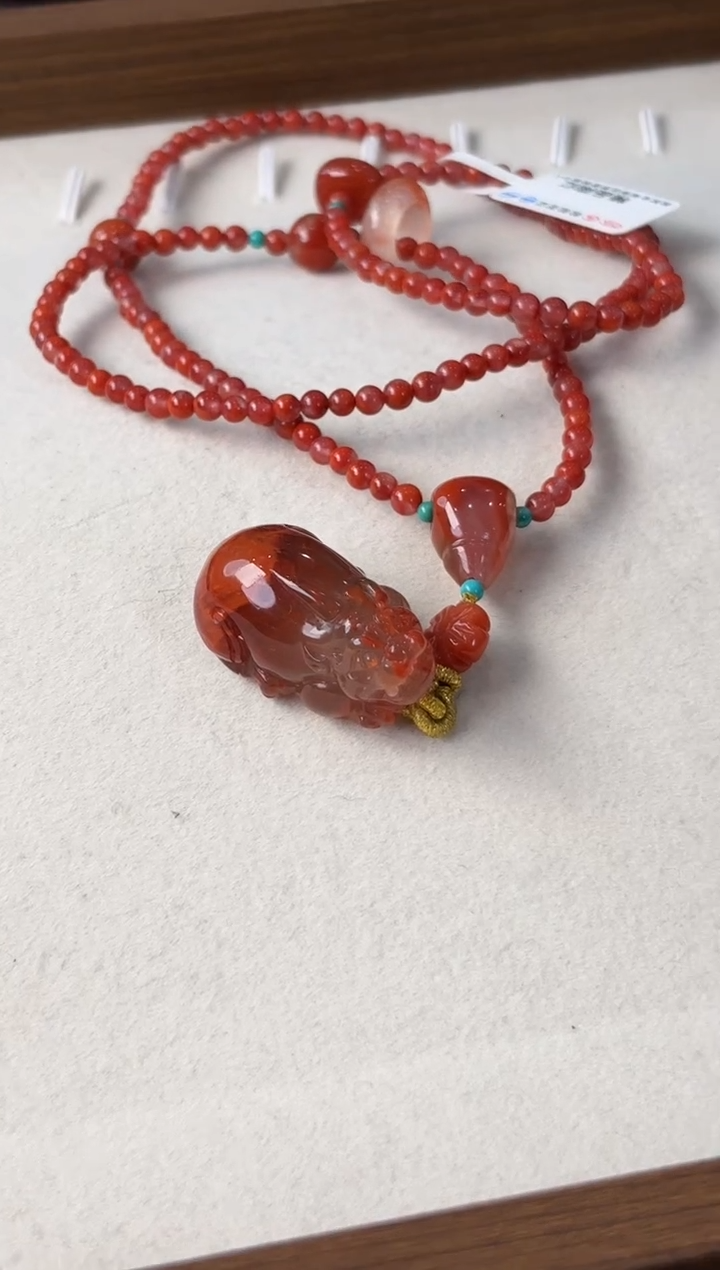 颈饰未镶嵌南红玛瑙随机发一件101047