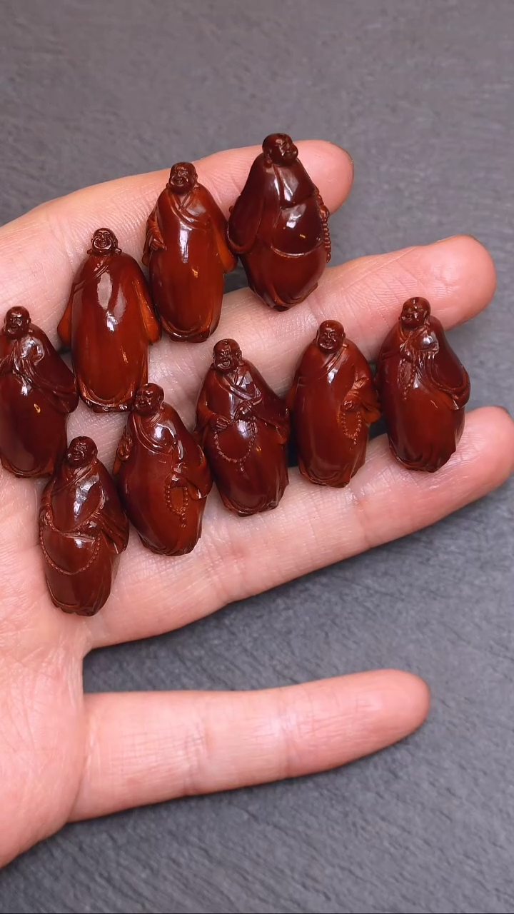 【闪购商品】橄榄核吊坠弥勒回血43号