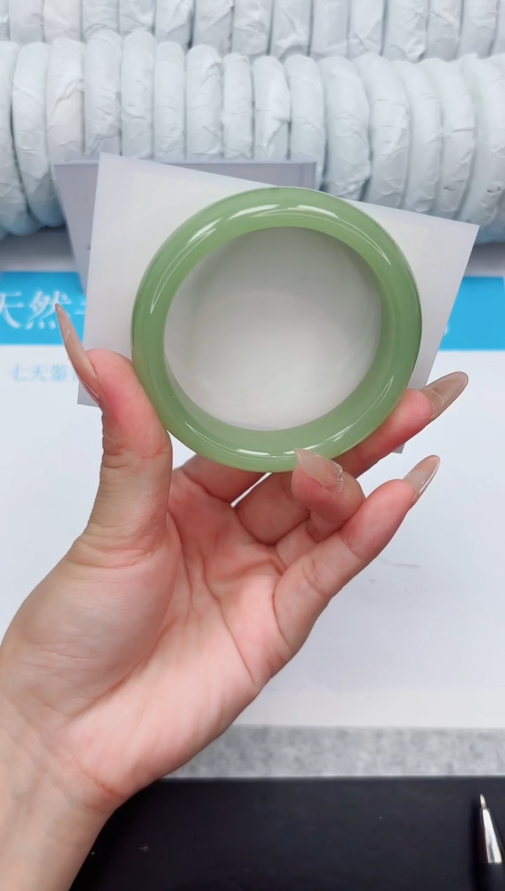 石英质玉手镯未镶嵌50-56.3NYG