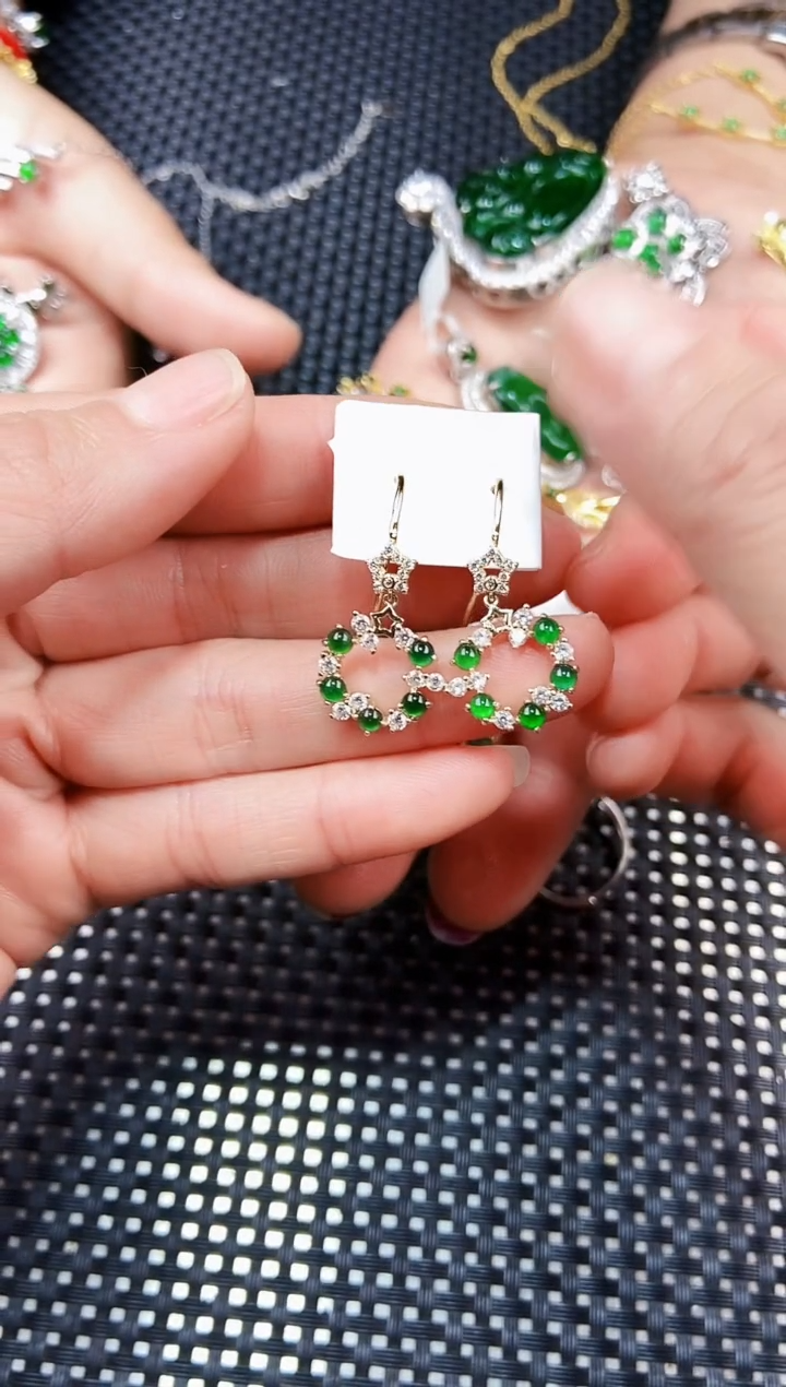 【闪购商品】翡翠耳饰未镶嵌111111111