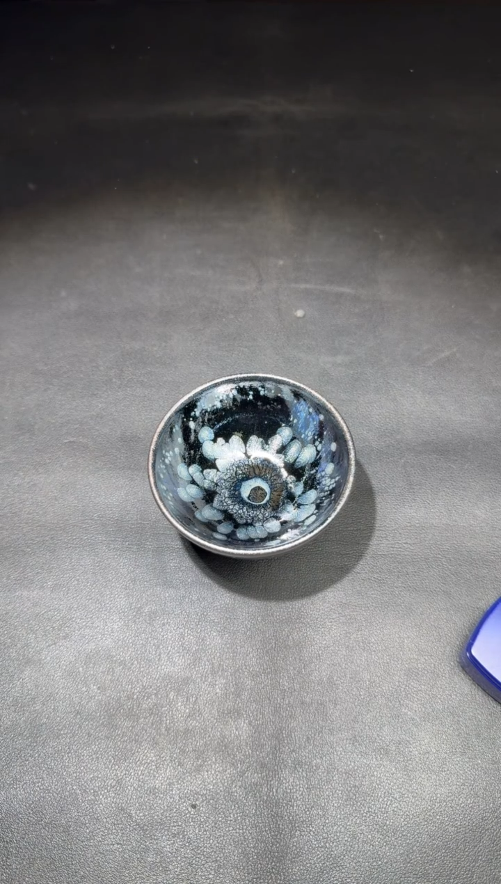 茶盏肖艳黑牡丹120