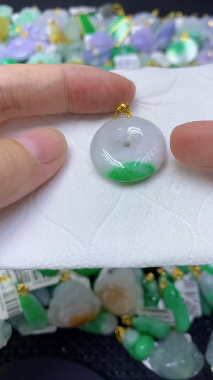 颈饰未镶嵌翡翠天然缅甸翡翠A货