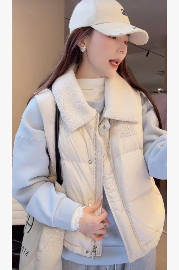 九佳 miu系毛领羽绒马甲精致白鸭绒高货羽绒宽松法式羽绒马甲