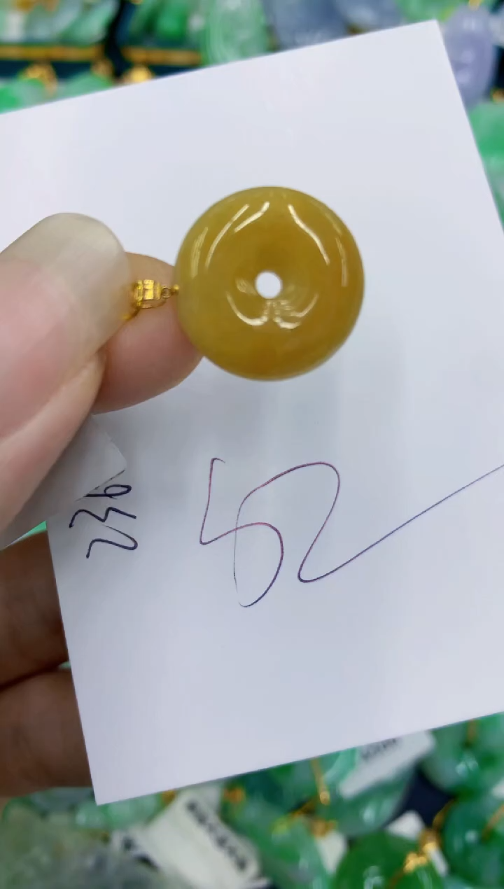 翡翠18K金镶嵌颈饰11111111111