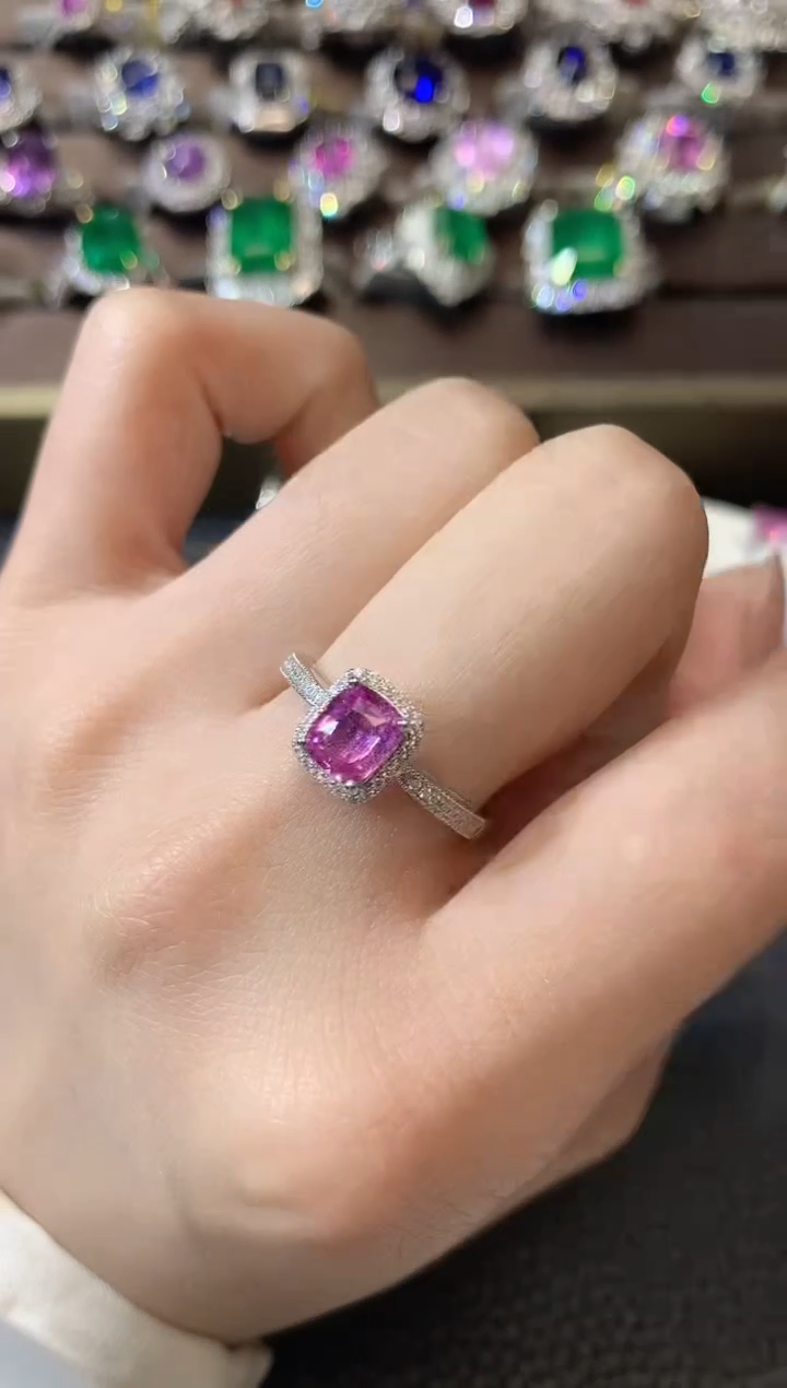 【闪购商品】彩色蓝宝石戒指18K金镶嵌D139