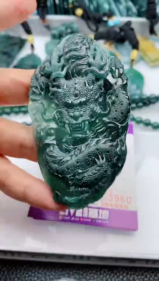 【闪购商品】翡翠颈饰未镶嵌