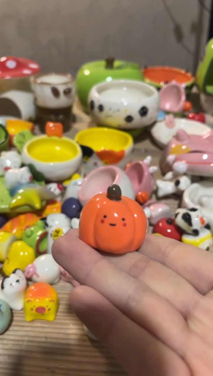 227手工手绘陶瓷品