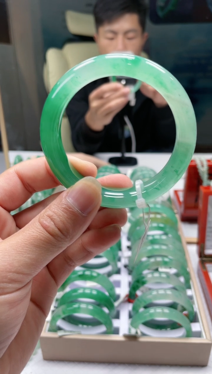 石英质玉手镯未镶嵌非洲翠手镯多样性发货