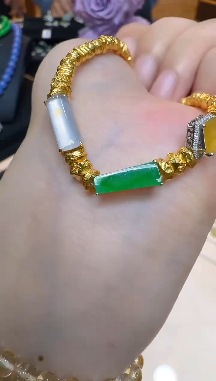 18K金镶嵌手链翡翠多样性团购发一件