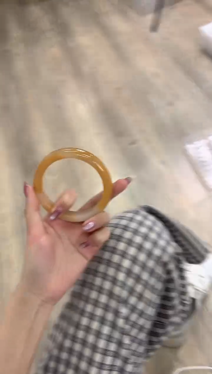 未镶嵌手镯石英质玉140-64HU