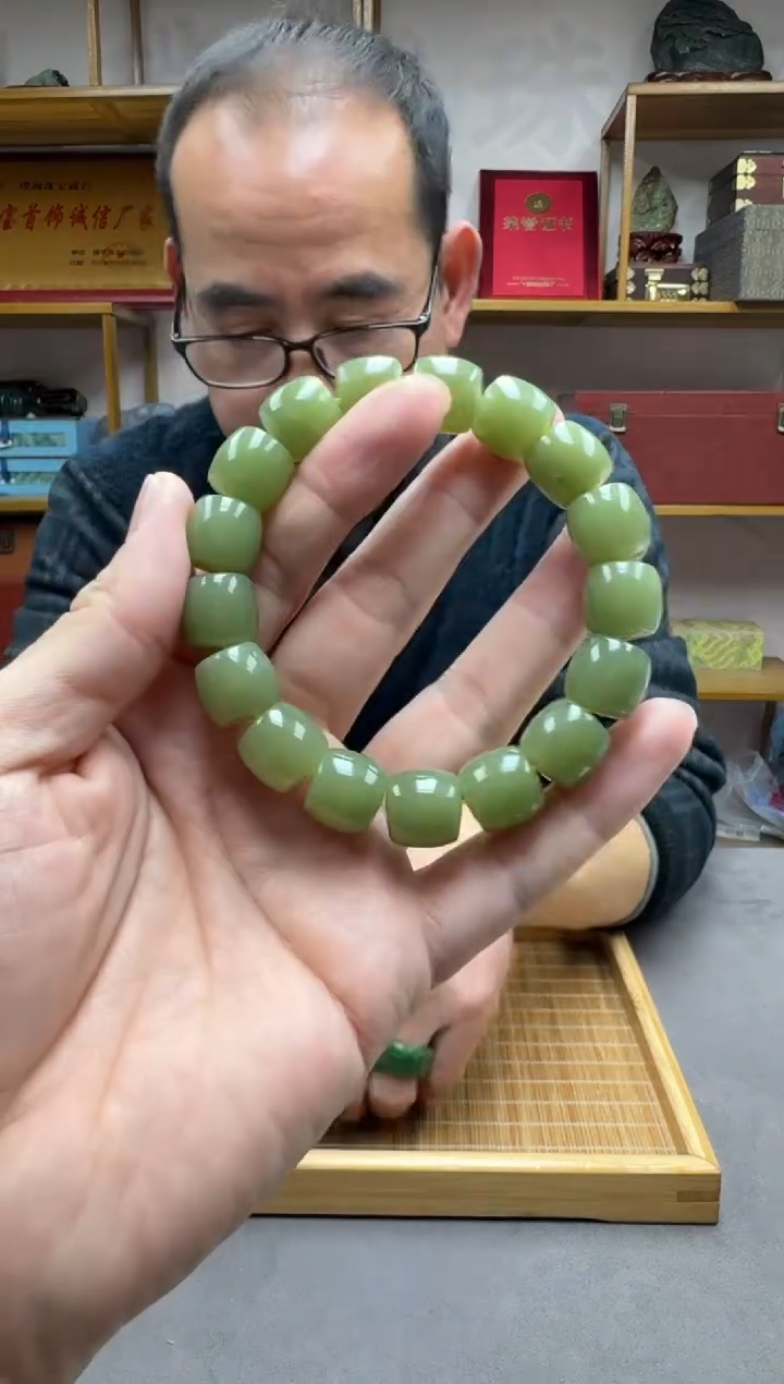 未镶嵌手链和田玉13青黄口微暇