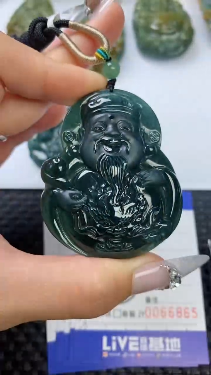 【闪购商品】翡翠颈饰未镶嵌1111111111111111