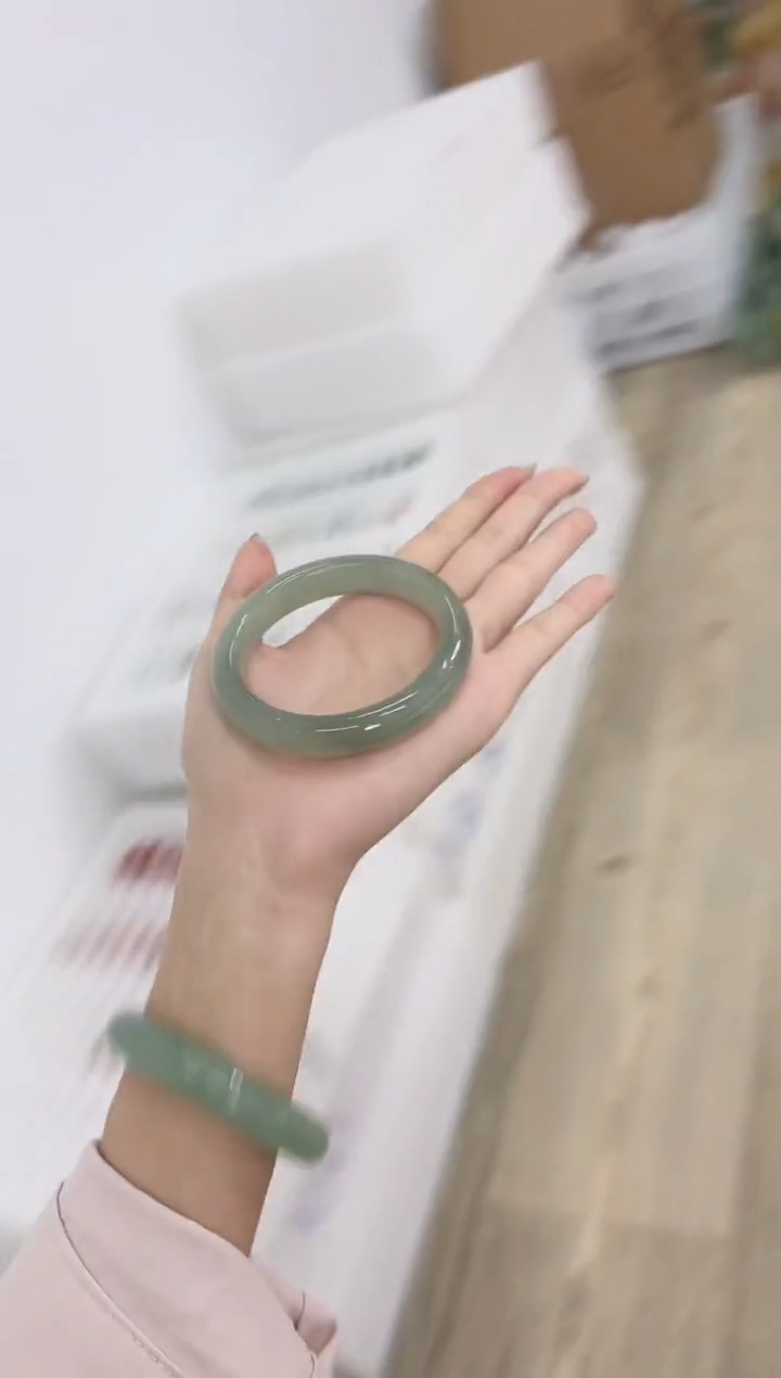 未镶嵌手镯石英质玉99-57D