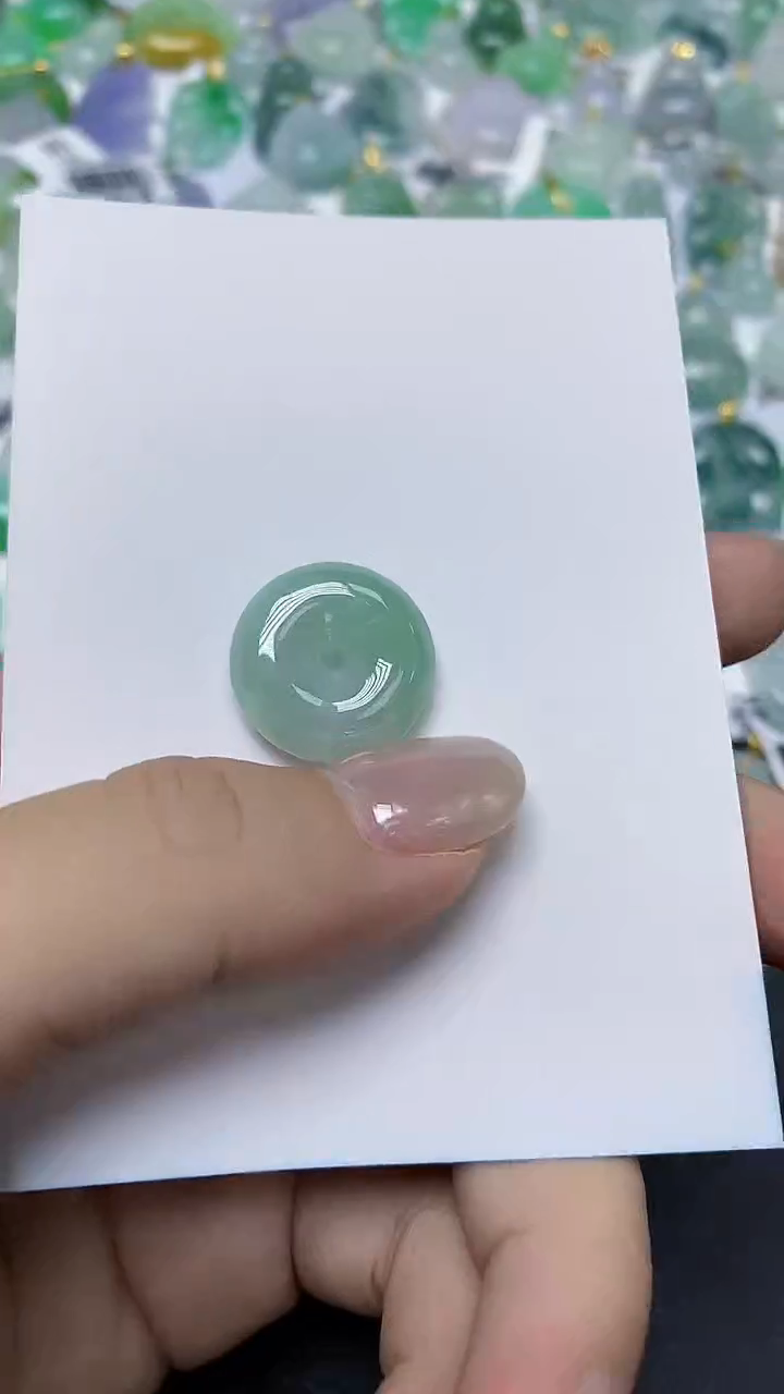 翡翠未镶嵌颈饰天然缅甸翡翠A货