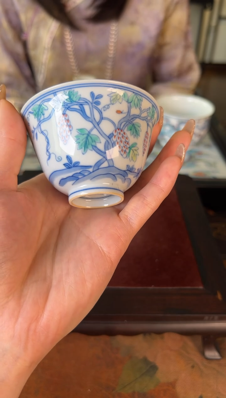 瓷片           涂杏花