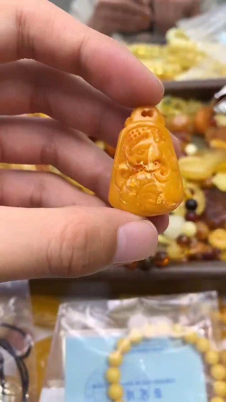 裸石蜜蜡未镶嵌吊坠