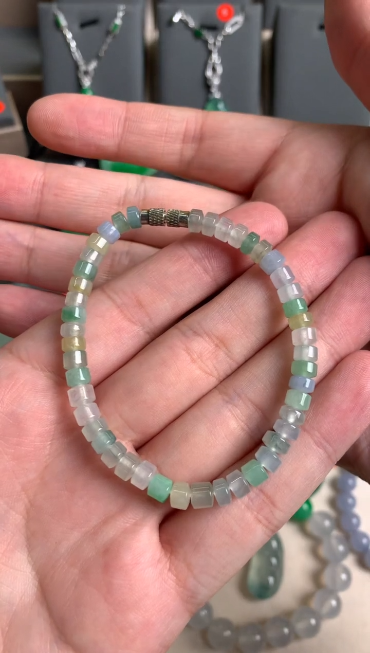 未镶嵌手链翡翠裸玉