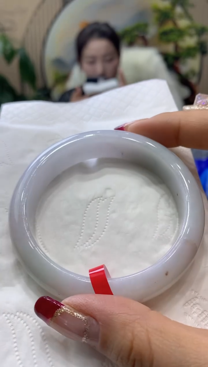 【闪购商品】翡翠手镯未镶嵌99913228