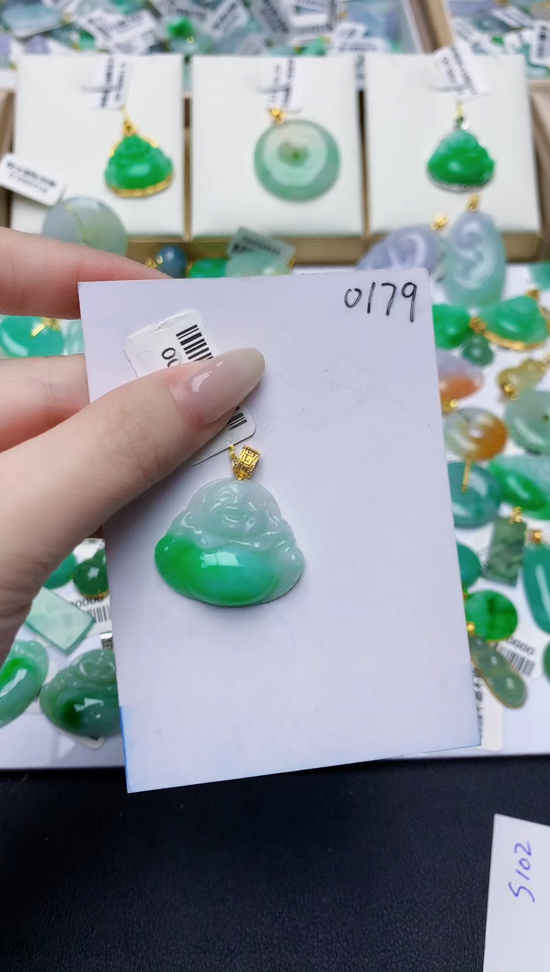 翡翠18K金镶嵌颈饰00000000000