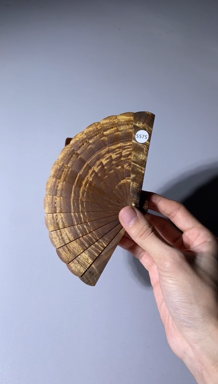 【闪购商品】金丝楠木雕557号10cm金丝楠迷你扇