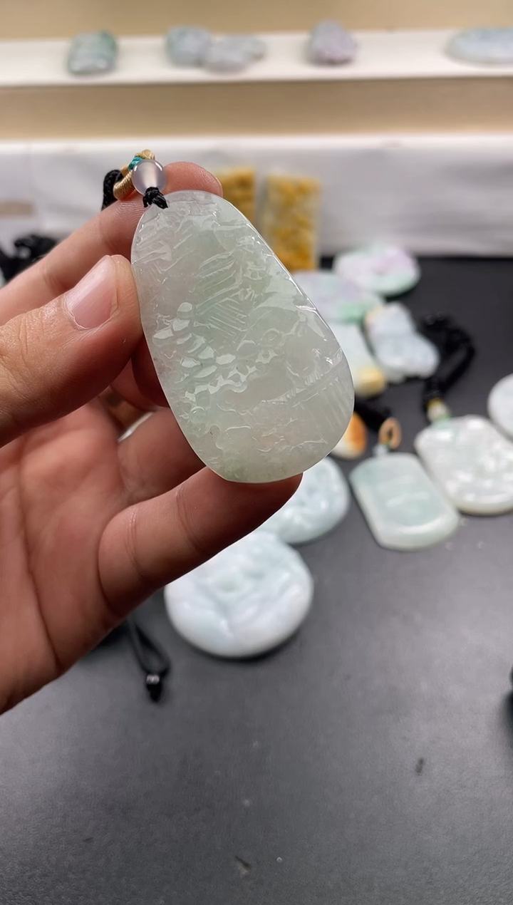 颈饰未镶嵌翡翠就*我25/11/13/.395