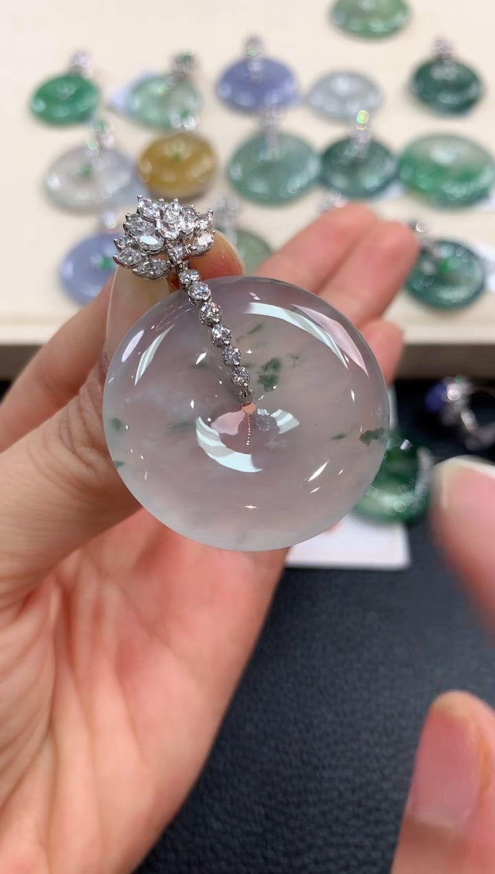 【闪购商品】翡翠吊坠(不含链)18K金镶嵌b163 不退换