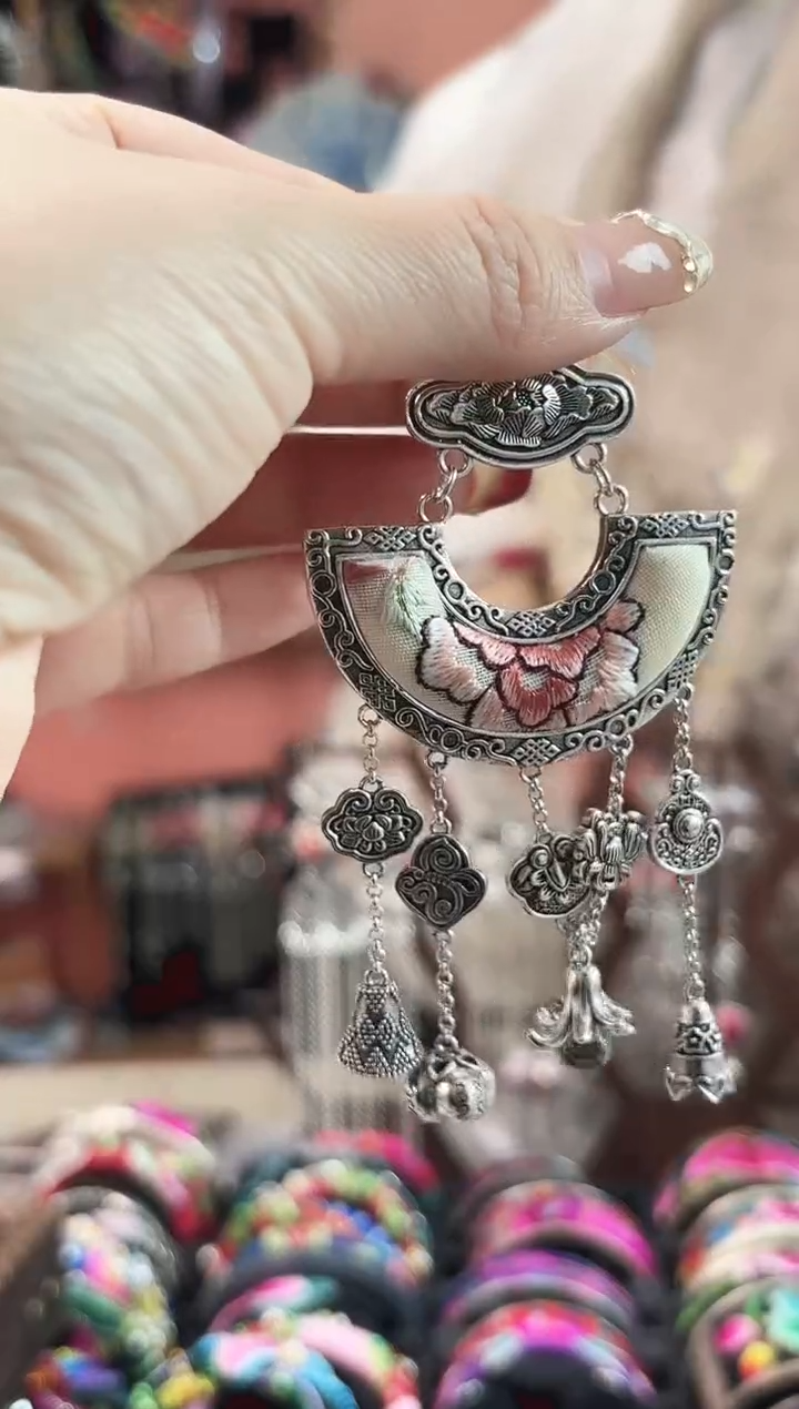 艺枝独绣手工饰品53