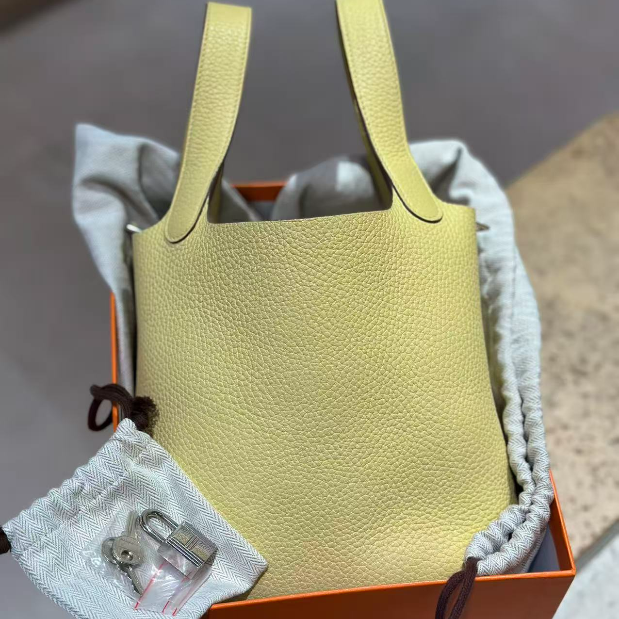 99新 Hermes/爱马仕 菜篮子18 小鸡黄 银扣 tc X刻/092026