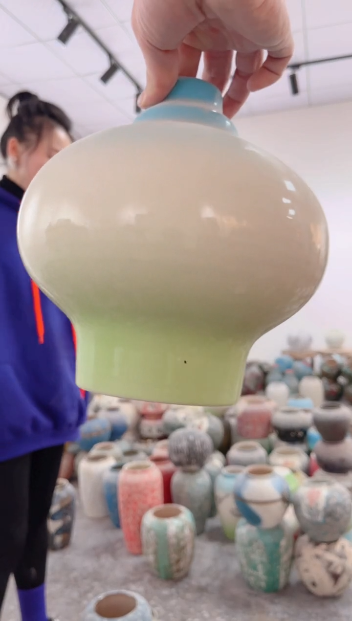 【闪购商品】瓶 zd 189   陶瓷花瓶 无花 微瑕