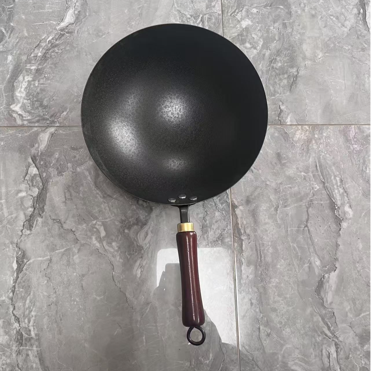 极铁锅圆底  尖底   铁锅直供是铁锅铁锅