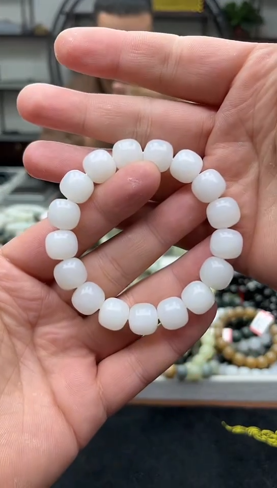 未镶嵌手串和田玉纯天然新疆黑山料白玉13