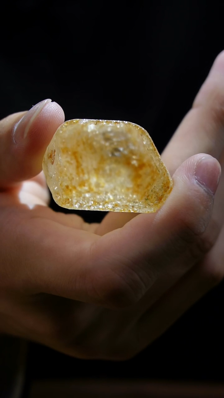 吊坠(赠链)未镶嵌水晶⭐*着水晶