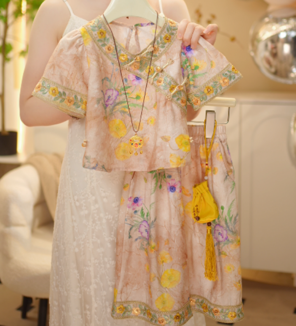 2025新款夏季女童百搭洋气仙气女孩黄色国风刺绣套装