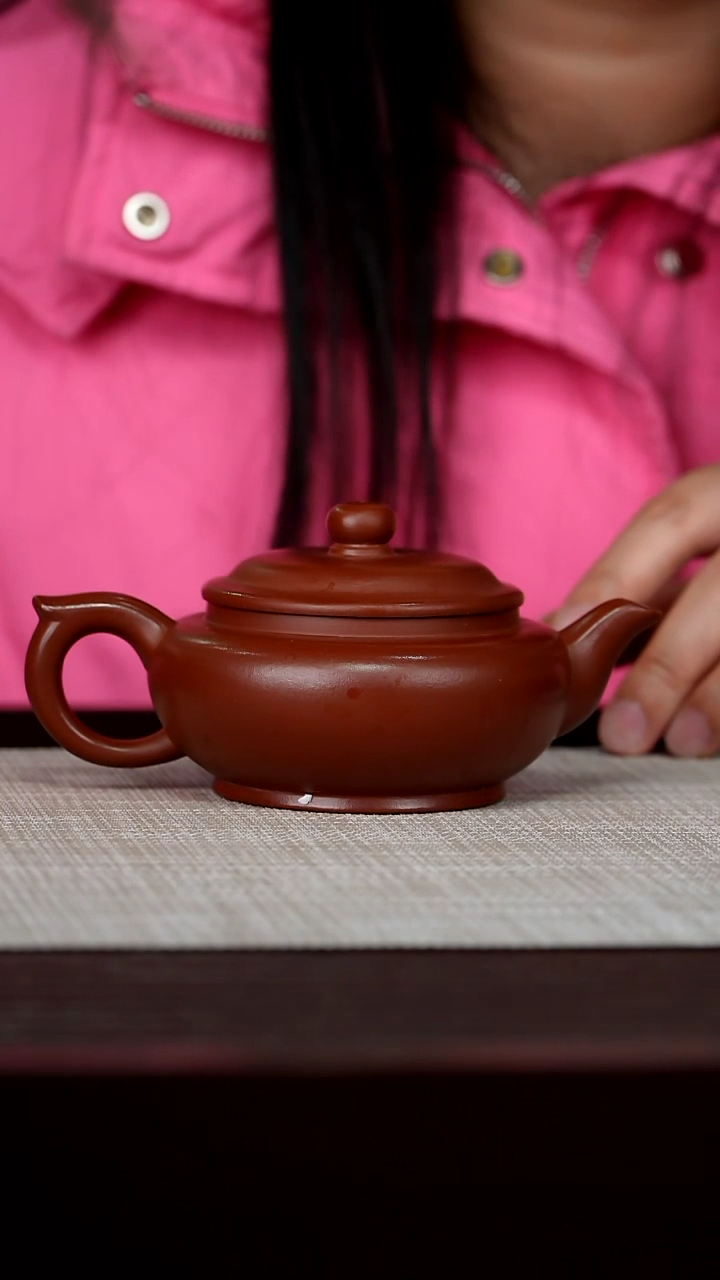【闪购商品】宜兴原矿紫砂壶茶壶180C