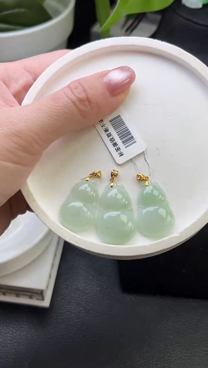 【闪购商品】翡翠项链18K金镶嵌K505-816葫芦多样性发一