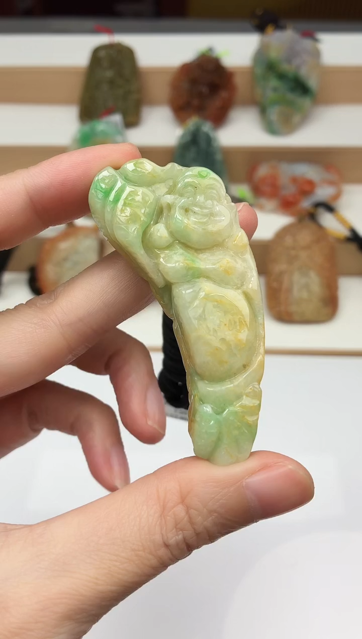 颈饰未镶嵌翡翠牌子